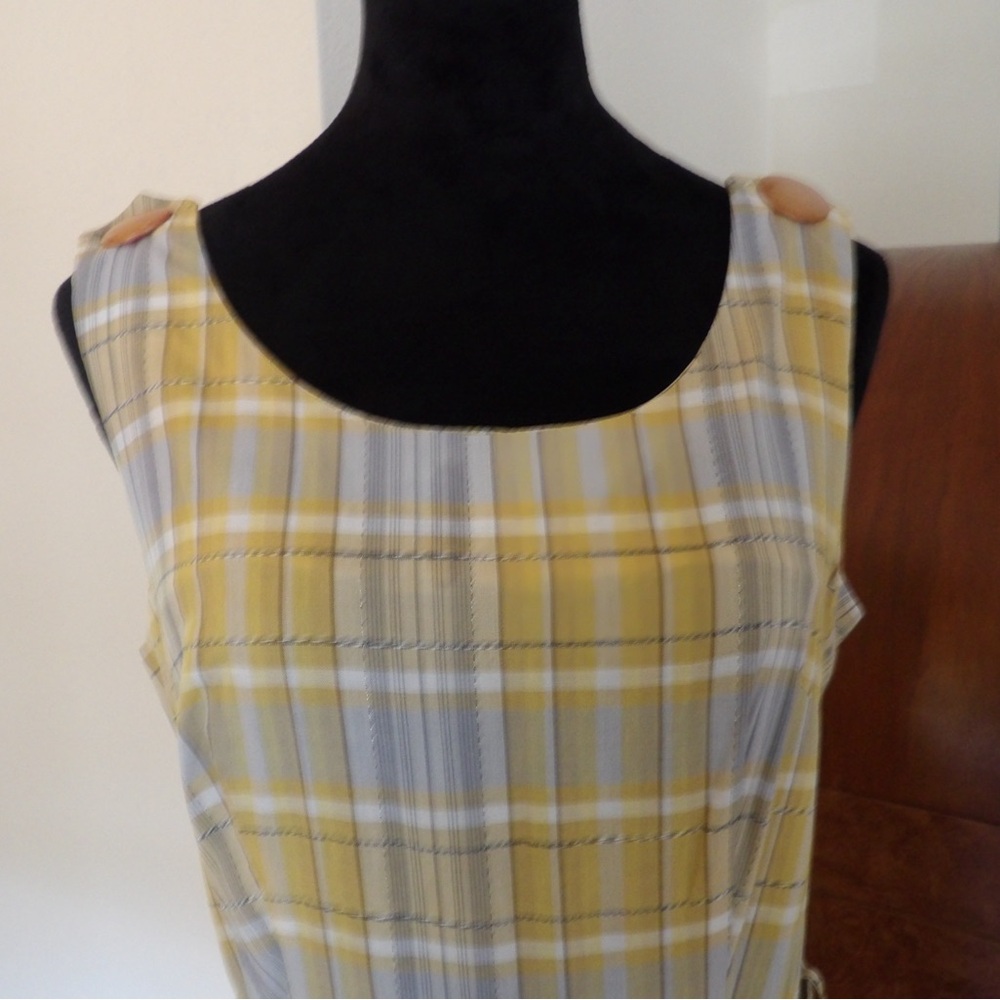 Vintage Sleeveless Dress - Picture 2 of 8